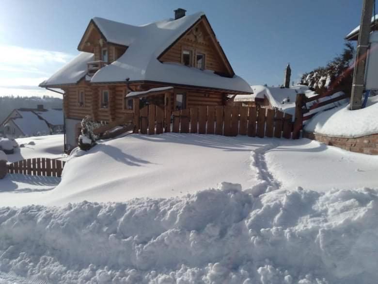 Chata W Grapie Koniaków المظهر الخارجي الصورة